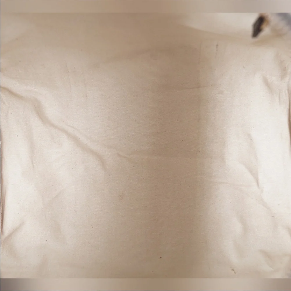 Gucci- Authentic 🍀 GG Joy Monogram Tan and Black Large Boston Bag - Picture 15 of 15